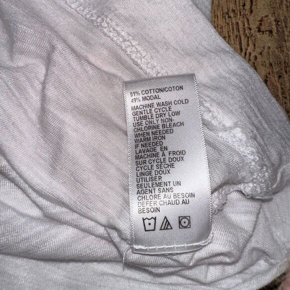 JAMES PERSE Women's Crewneck Tee Shirt Top White size 2 Medium - Picture 9 of 13